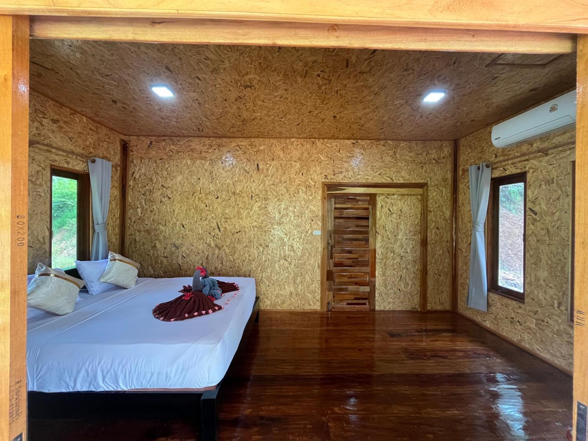 Koh Jum Home Stay Exterior photo