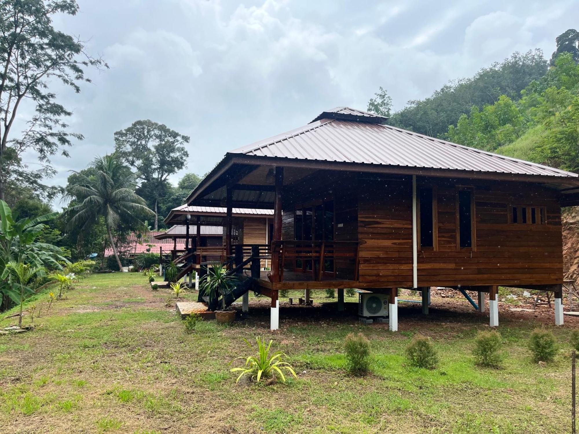 Koh Jum Home Stay Exterior photo