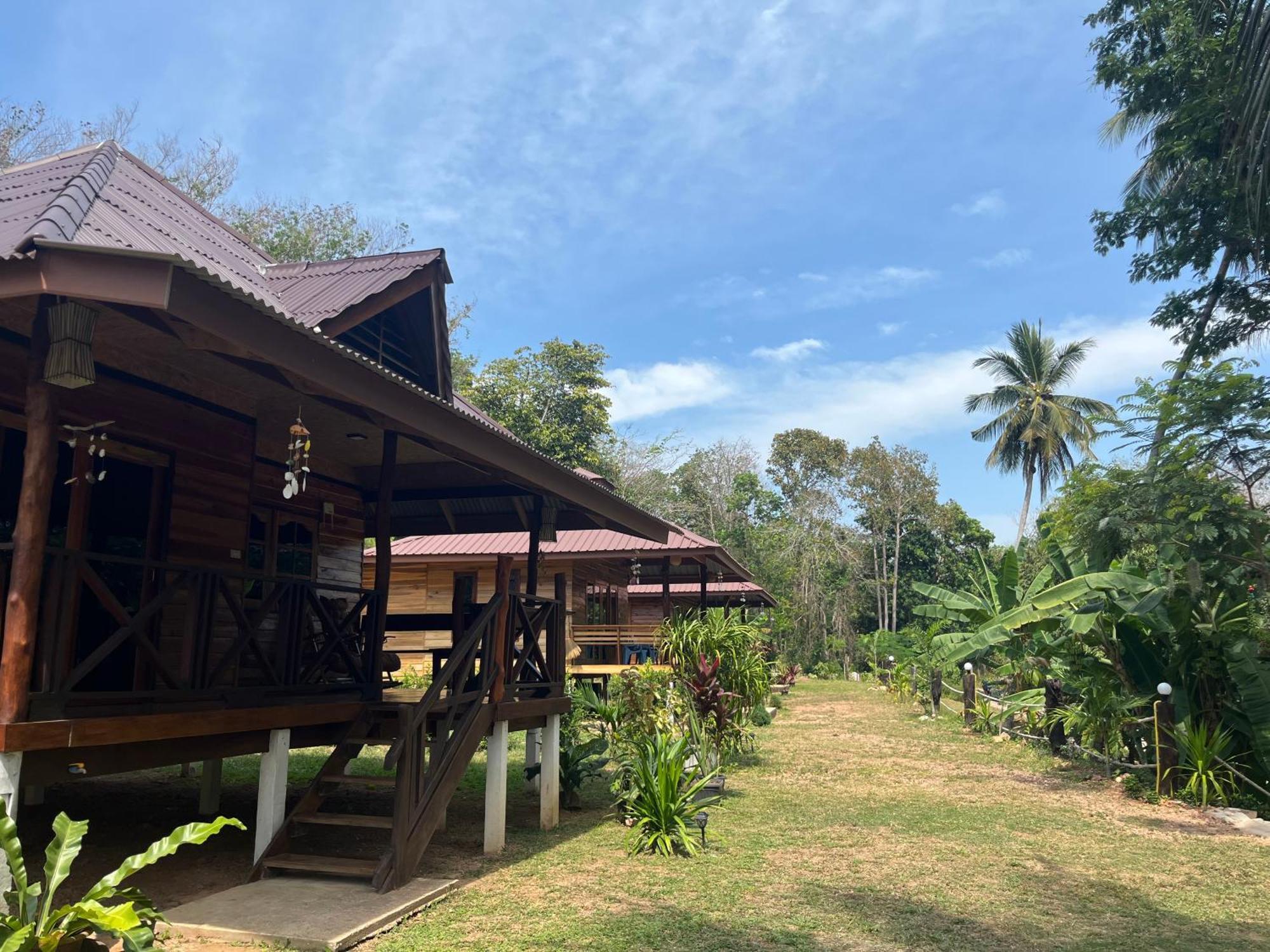 Koh Jum Home Stay Exterior photo