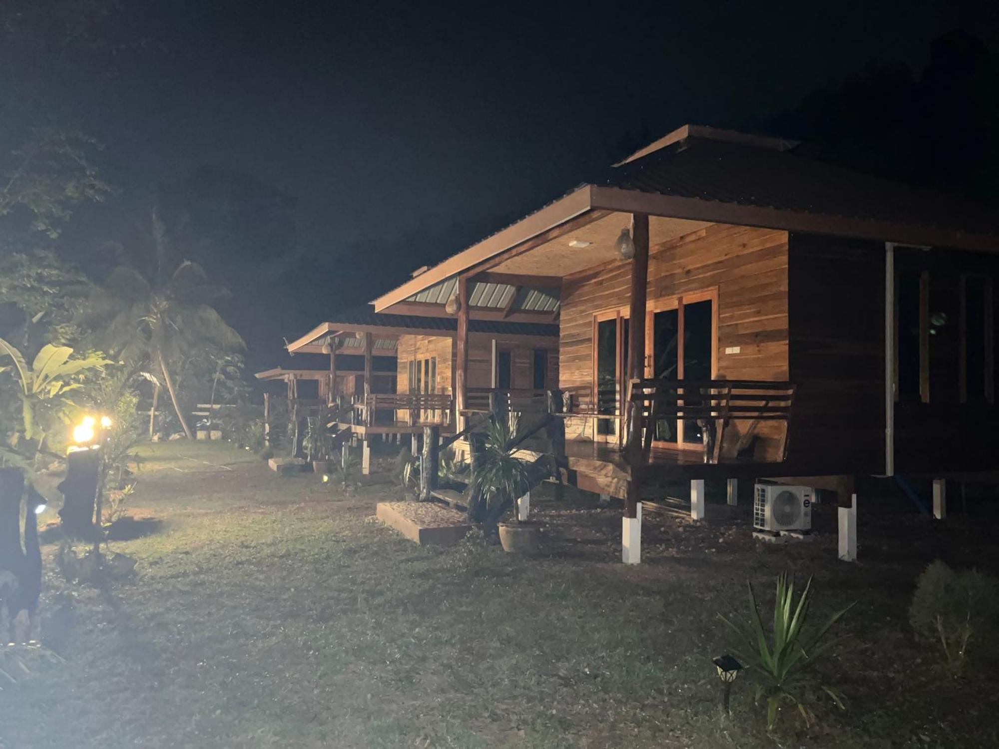 Koh Jum Home Stay Exterior photo